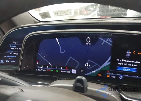 2024 Cadillac Escalade 4Wd Premium Luxury z USA, uszkodzony, nr VIN 1GYS4BKL2RR419423